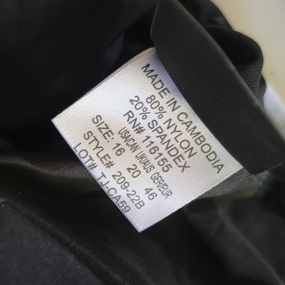 Shore Shapes Black and White Patterned Lined Swimwear Size 16 - Picture 8 of 8